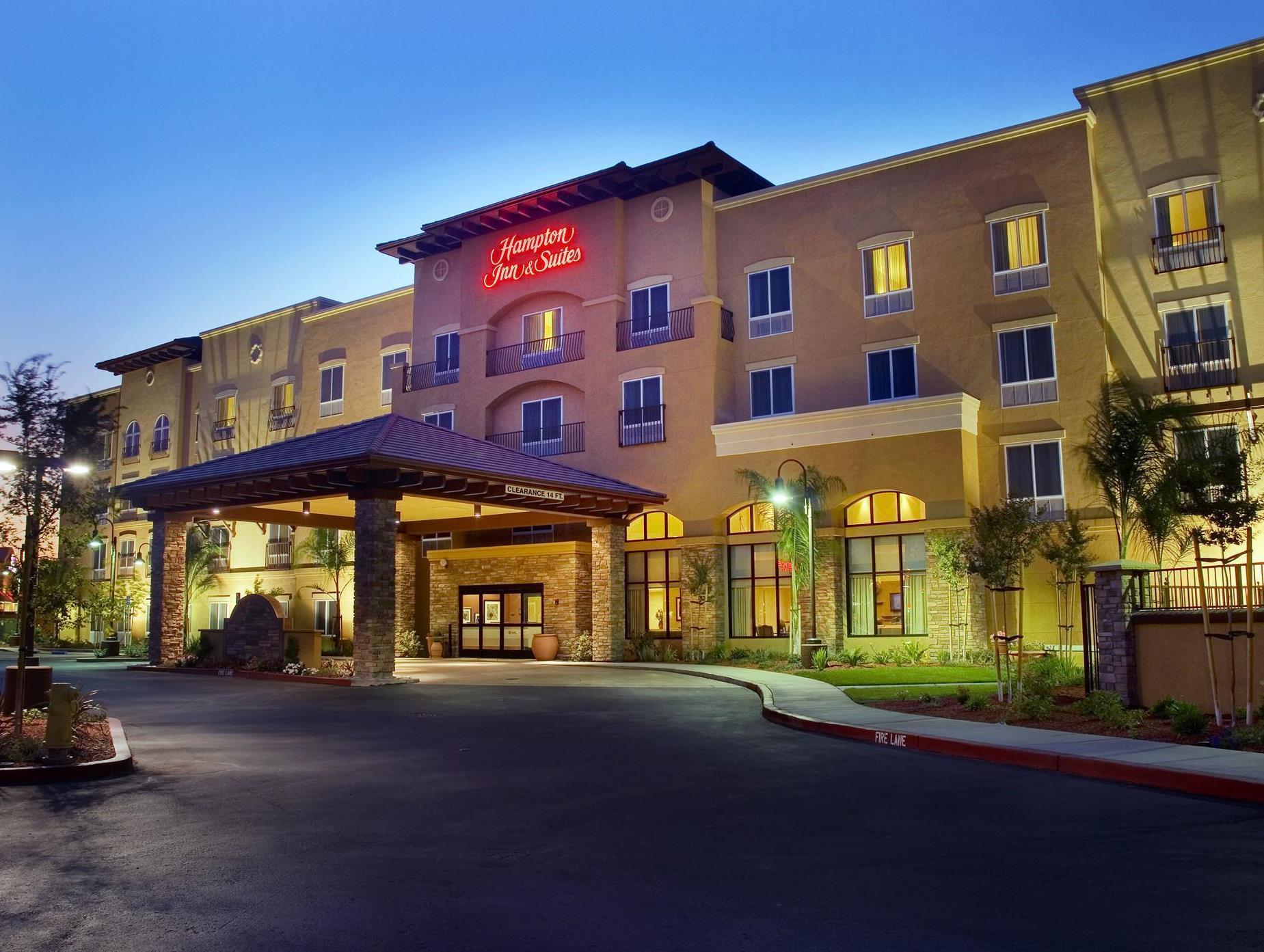 Hampton Inn & Suites Lodi Exterior foto